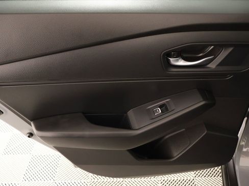 Used 2025 Honda Accord SE image 17