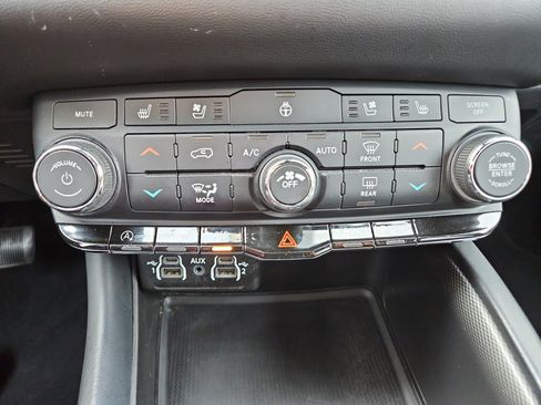 Used 2024 Dodge Durango GT image 28