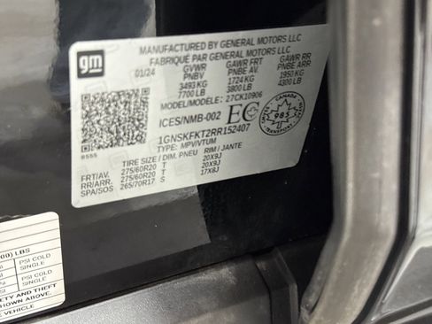 Used 2024 Chevrolet Suburban Premier image 40