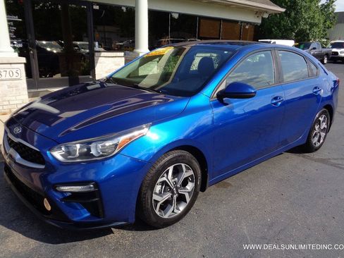 Used 2020 Kia Forte LXS FWD image 1