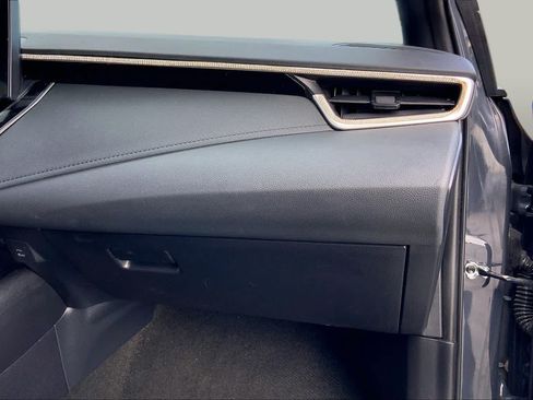 Used 2024 Toyota Corolla SE FWD image 18