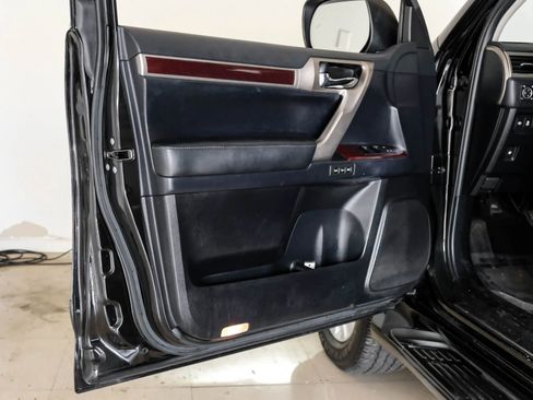 Used 2015 Lexus GX 460 w/ Premium Package AWD/4WD image 52