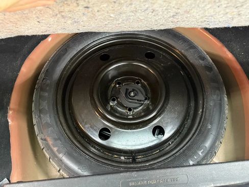 Used 2017 Ford Explorer XLT w/ Equipment Group 202A image 43