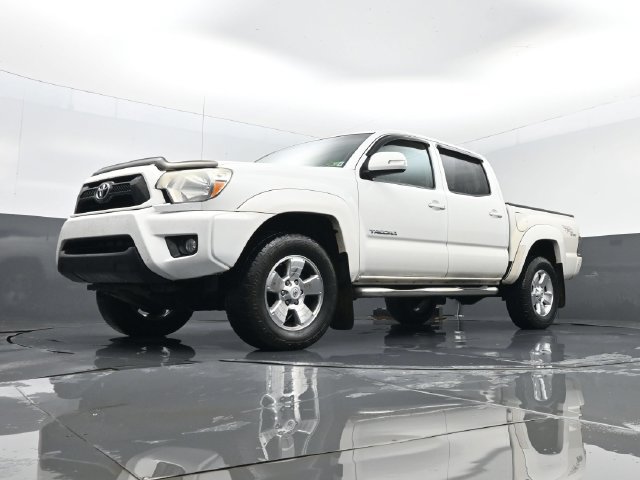 Used 2012 Toyota Tacoma 4x4 Double Cab w/ TRD Sport Pkg image 30