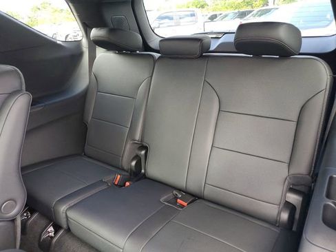 New 2026 Chevrolet Traverse High Country image 9