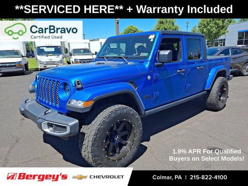 Used 2021 Jeep Gladiator Sport AWD/4WD image 1