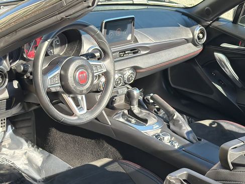 Used 2017 FIAT 124 Spider Abarth RWD image 11