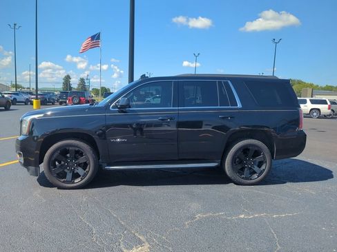 Used 2017 GMC Yukon SLE w/ Convenience Package AWD/4WD image 4