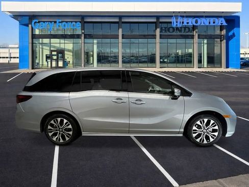 New 2026 Honda Odyssey Elite image 8