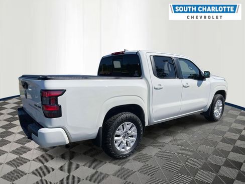 Used 2022 Nissan Frontier SV AWD/4WD image 4