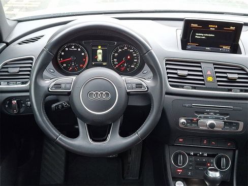 Used 2018 Audi Q3 2.0T Premium Plus w/ Premium Plus Package image 12