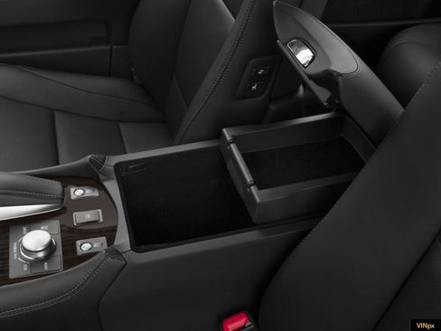 Used 2016 Lexus LS 460 w/ Comfort Package image 15