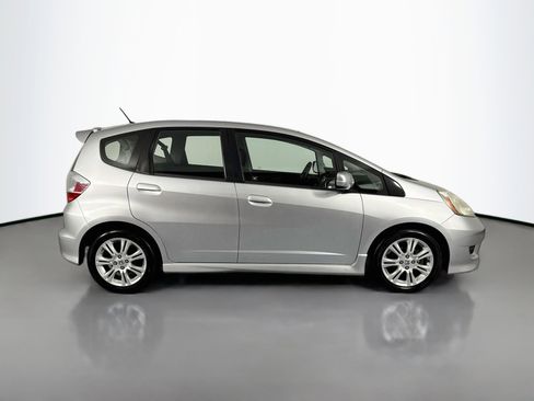 Used 2011 Honda Fit Sport image 4
