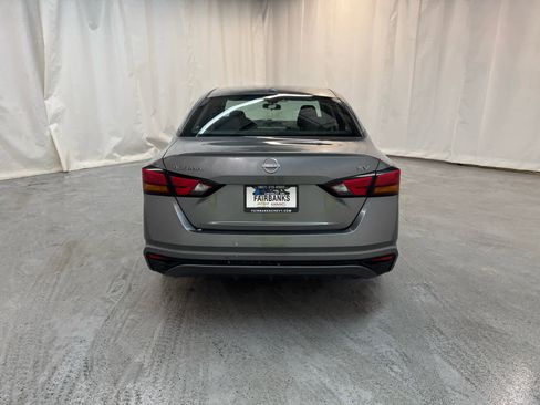 Used 2023 Nissan Altima 2.5 SV image 4