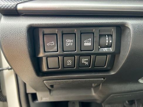 Used 2024 Subaru Forester Premium AWD/4WD image 13