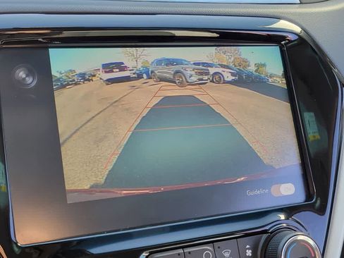 Used 2017 Chevrolet Bolt LT FWD image 23
