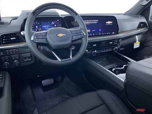 New 2026 Chevrolet Suburban High Country AWD/4WD image 2