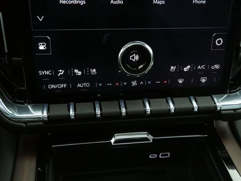 New 2026 GMC Yukon XL Denali w/ Denali Reserve Package AWD/4WD image 20