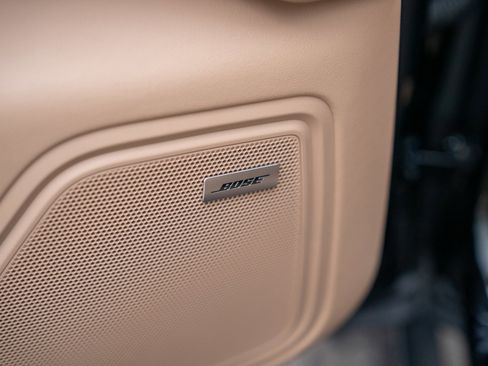 New 2026 Porsche Macan image 11