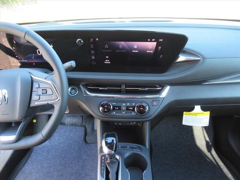New 2026 Buick Envista Preferred w/ Convenience I Package FWD image 18