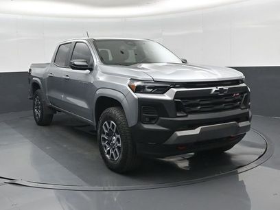 Used 2024 Chevrolet Colorado Z71 w/ Z71 Convenience Package 2