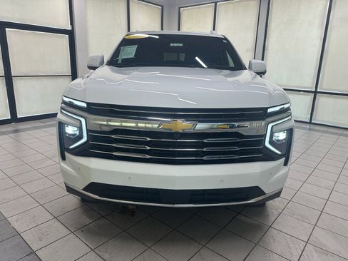Used 2025 Chevrolet Tahoe LT AWD/4WD image 14