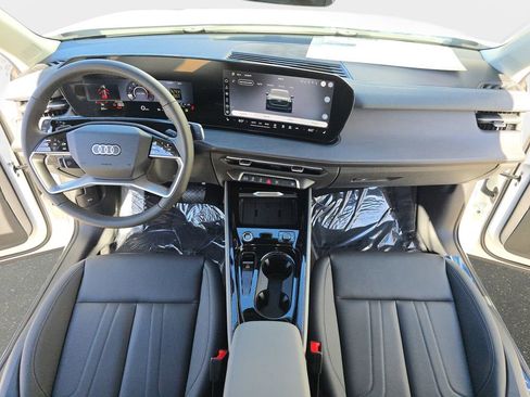 New 2026 Audi Q3 quattro 2.0T AWD/4WD image 34