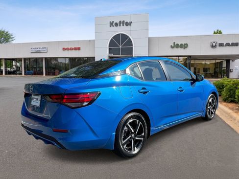 Used 2024 Nissan Sentra SV FWD image 6