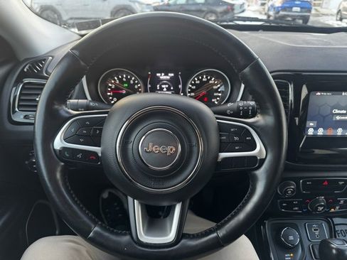 Used 2020 Jeep Compass Latitude image 18