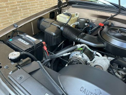 Used 1995 Chevrolet Silverado 1500 4x4 Regular Cab image 38