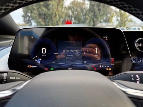 New 2026 Chevrolet Equinox EV LT FWD image 17