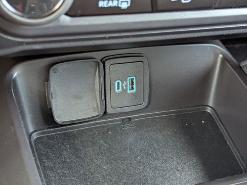 Used 2024 Ford Bronco Big Bend AWD/4WD image 29