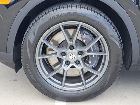 Certified 2026 Porsche Cayenne Coupe AWD/4WD image 14