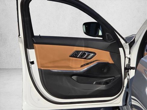 Used 2025 BMW 330i xDrive Sedan image 13