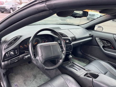Used 1996 Chevrolet Camaro Z28 RWD image 28