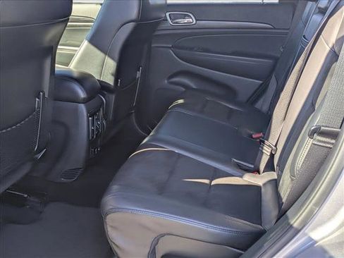 Used 2020 Jeep Grand Cherokee Altitude image 16