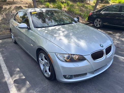 Used 2009 BMW 335i Convertible RWD image 1