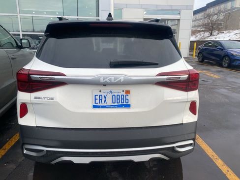 Used 2023 Kia Seltos S w/ Navigation Package image 6