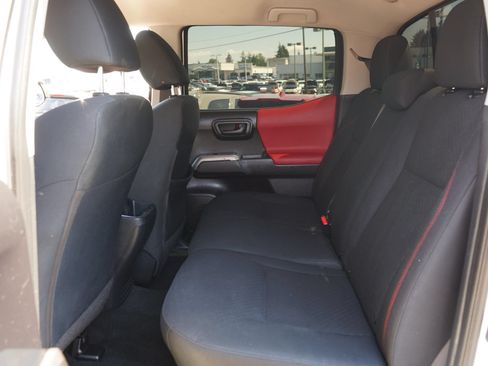 Used 2021 Toyota Tacoma SR5 w/ Technology Package AWD/4WD image 14