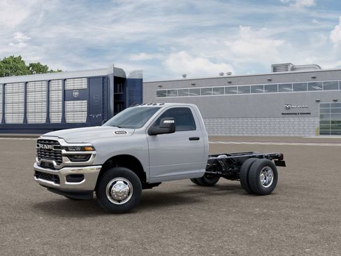 New 2026 RAM 3500 Tradesman w/ Chrome Appearance Group A AWD/4WD image 2