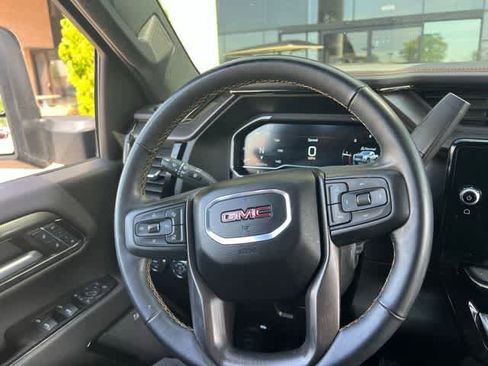 Used 2024 GMC Sierra 2500 AT4 w/ AT4 Premium Plus Package image 17