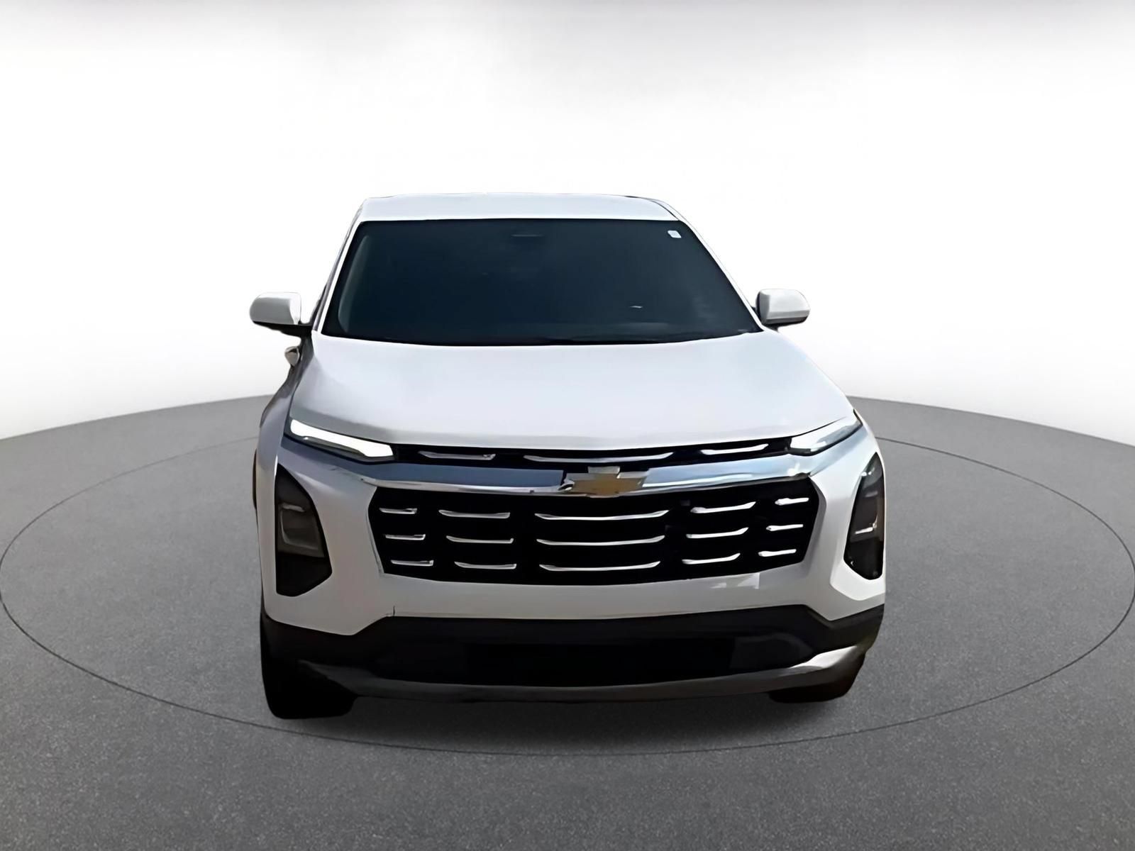 Used 2025 Chevrolet Equinox LT FWD image 4