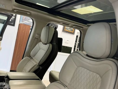Used 2021 Lincoln Navigator L Black Label AWD/4WD image 34