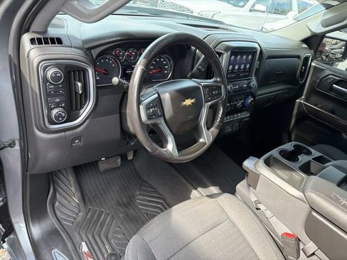Used 2022 Chevrolet Silverado 1500 LT AWD/4WD image 22