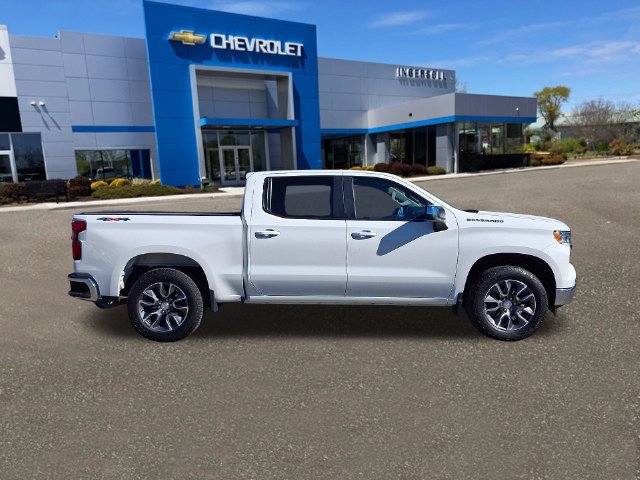 Used 2024 Chevrolet Silverado 1500 LT AWD/4WD image 28
