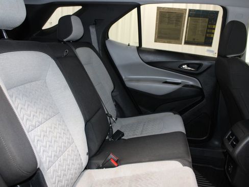 Used 2023 Chevrolet Equinox LT AWD/4WD image 28