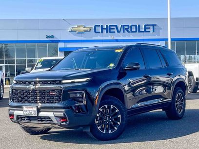 Used 2025 Chevrolet Traverse Z71 w/ Enhanced Driving Package