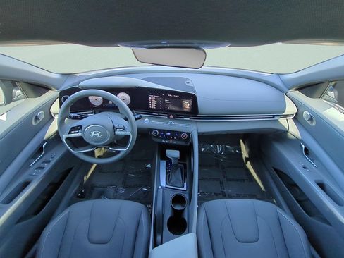 Certified 2024 Hyundai Elantra SEL FWD image 12