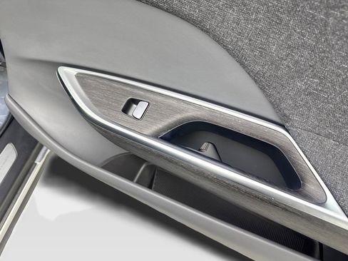 Used 2024 Lucid Air Touring AWD/4WD image 49