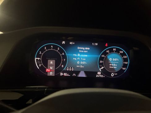 Used 2025 Volkswagen Atlas Cross Sport SE image 42